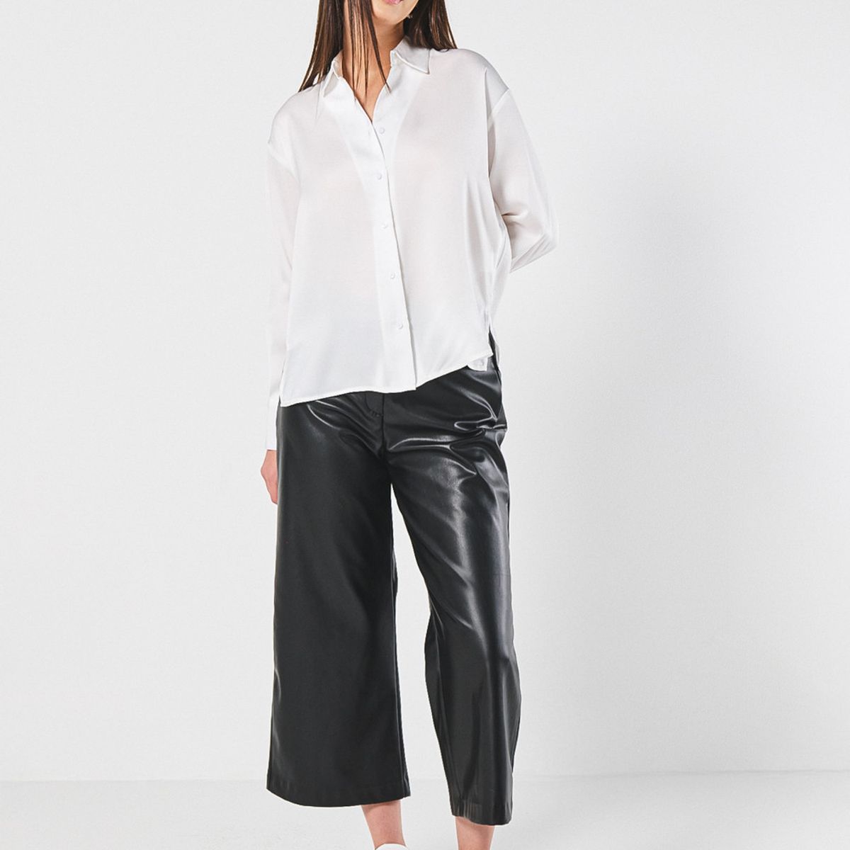 KOAJ - KOAJ BLUSA UNICOLOR/SATIN MANGA LARGA CUELLO CAMISERO Mujer