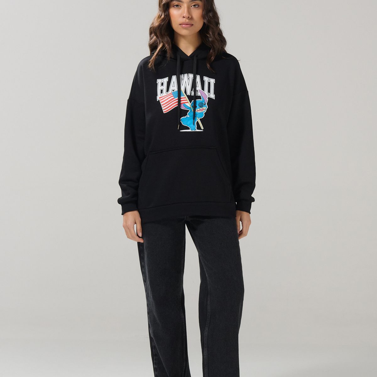 KOAJ - KOAJ Buzo negro con capota oversize de Lilo y Stitch Mujer