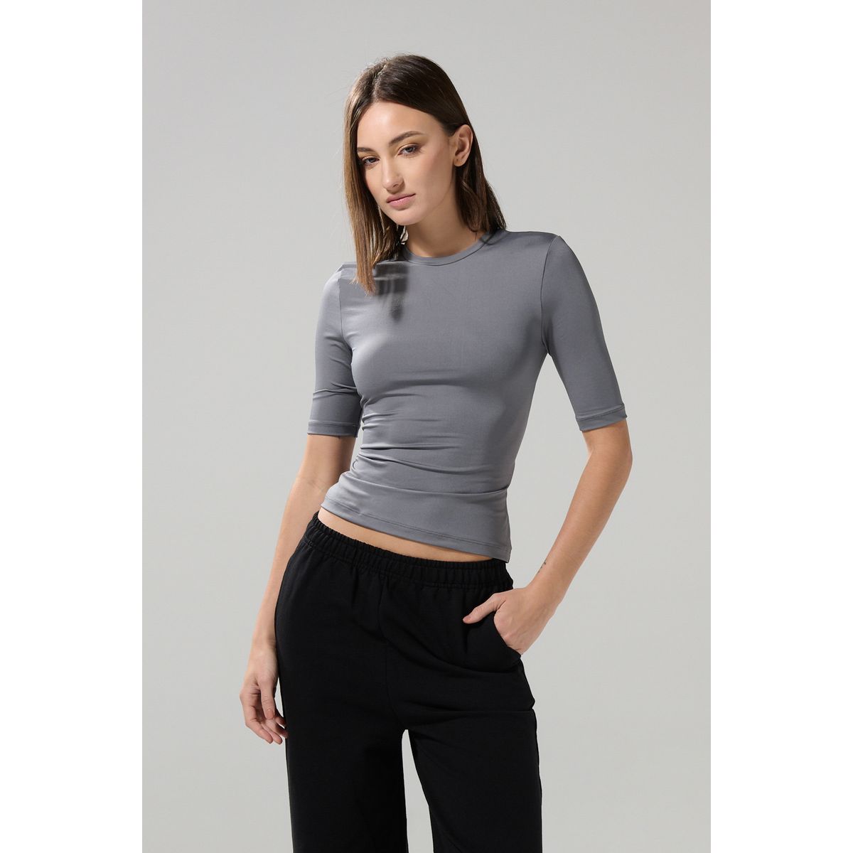 KOAJ - KOAJ Camiseta unicolor ajustada con cuello redondo y manga  Mujer
