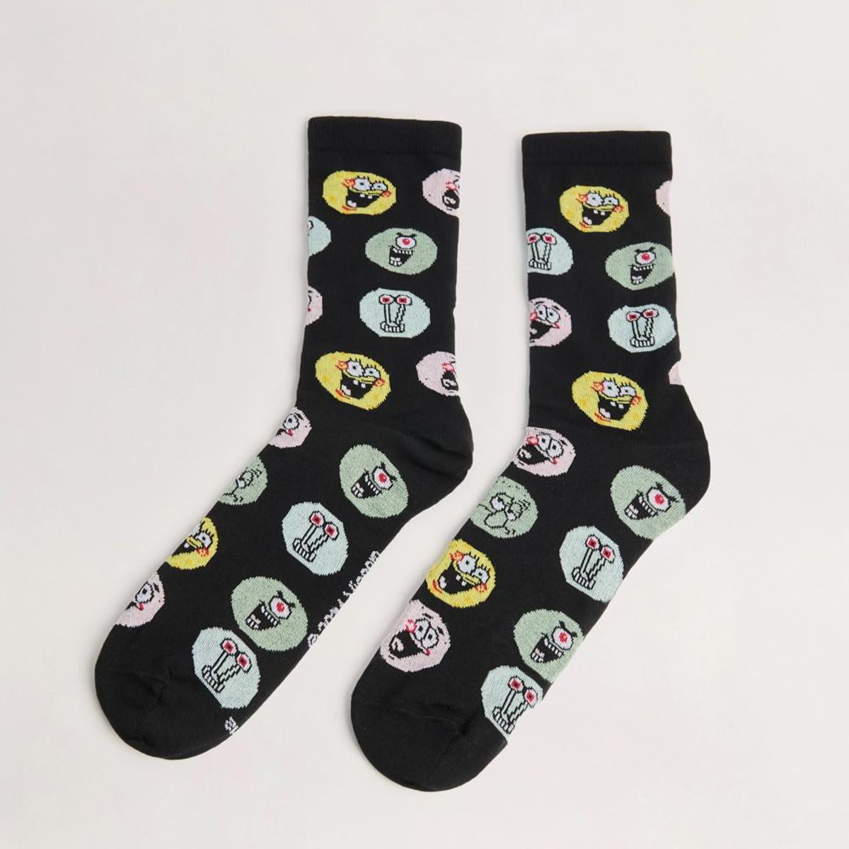 KOAJ - KOAJ Medias largas negras con personajes de Bob Esponja Hombre