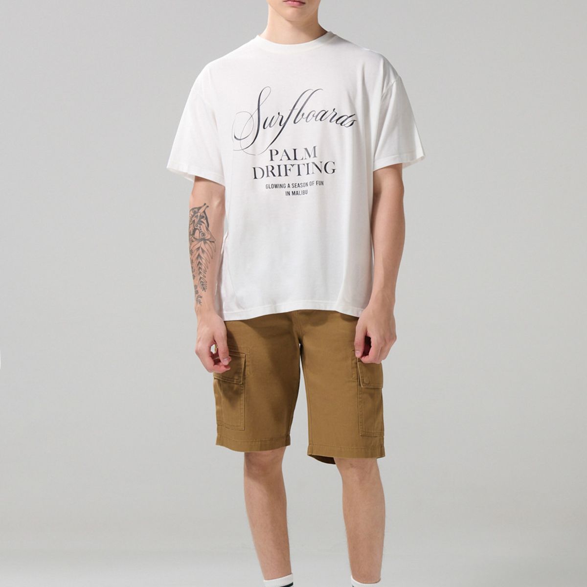 KOAJ - KOAJ Camiseta oversize crema clara manga corta con texto en Hombre