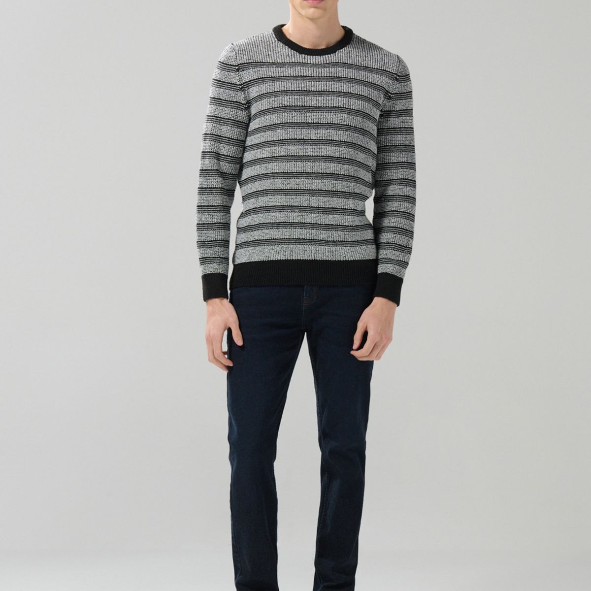 KOAJ - KOAJ Suéter unicolor cuello redondo tejido a rayas Hombre