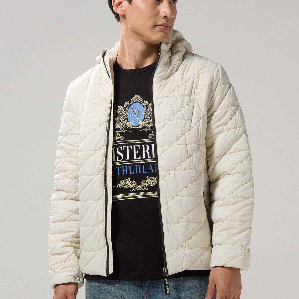 KOAJ - KOAJ Chaqueta acolchada con cuello alto y capota unicolor Hombre