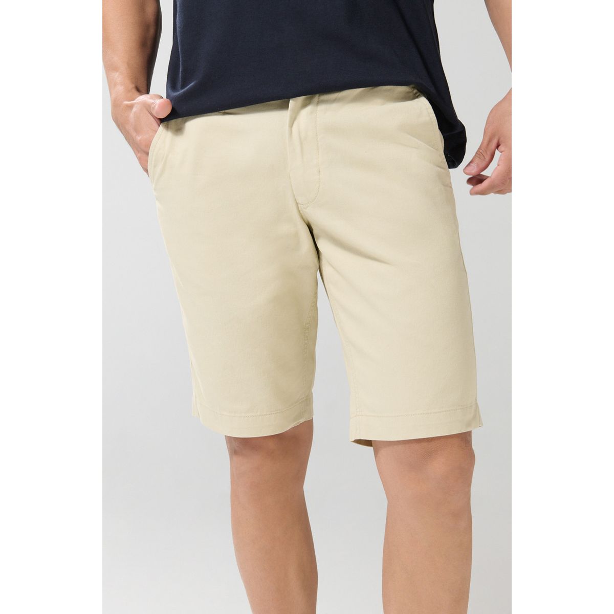 KOAJ - KOAJ Bermuda de dril unicolor con tiro bajo y bolsillos Hombre