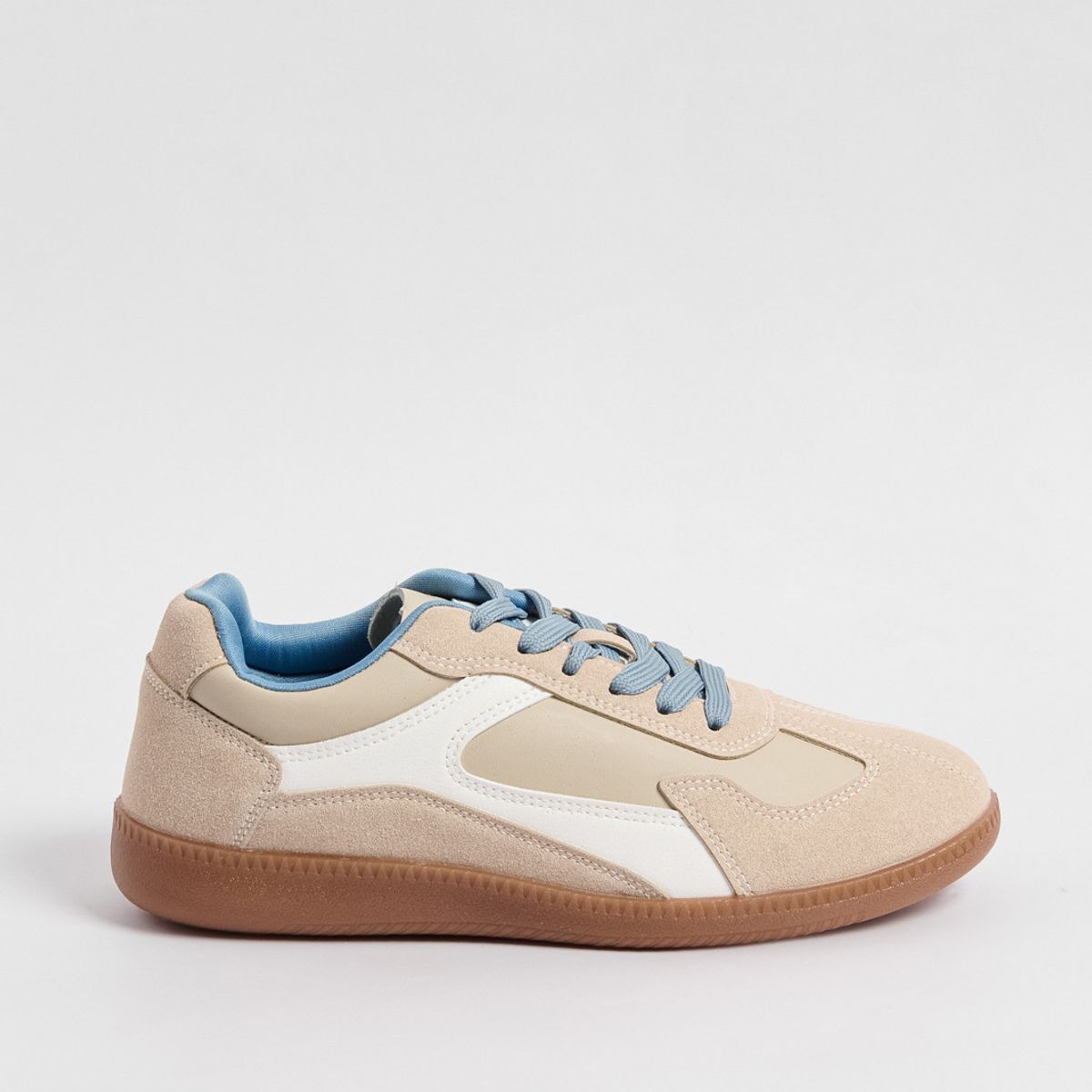 KOAJ - KOAJ Tenis casuales kakis con contrastes blancos y cortes Mujer