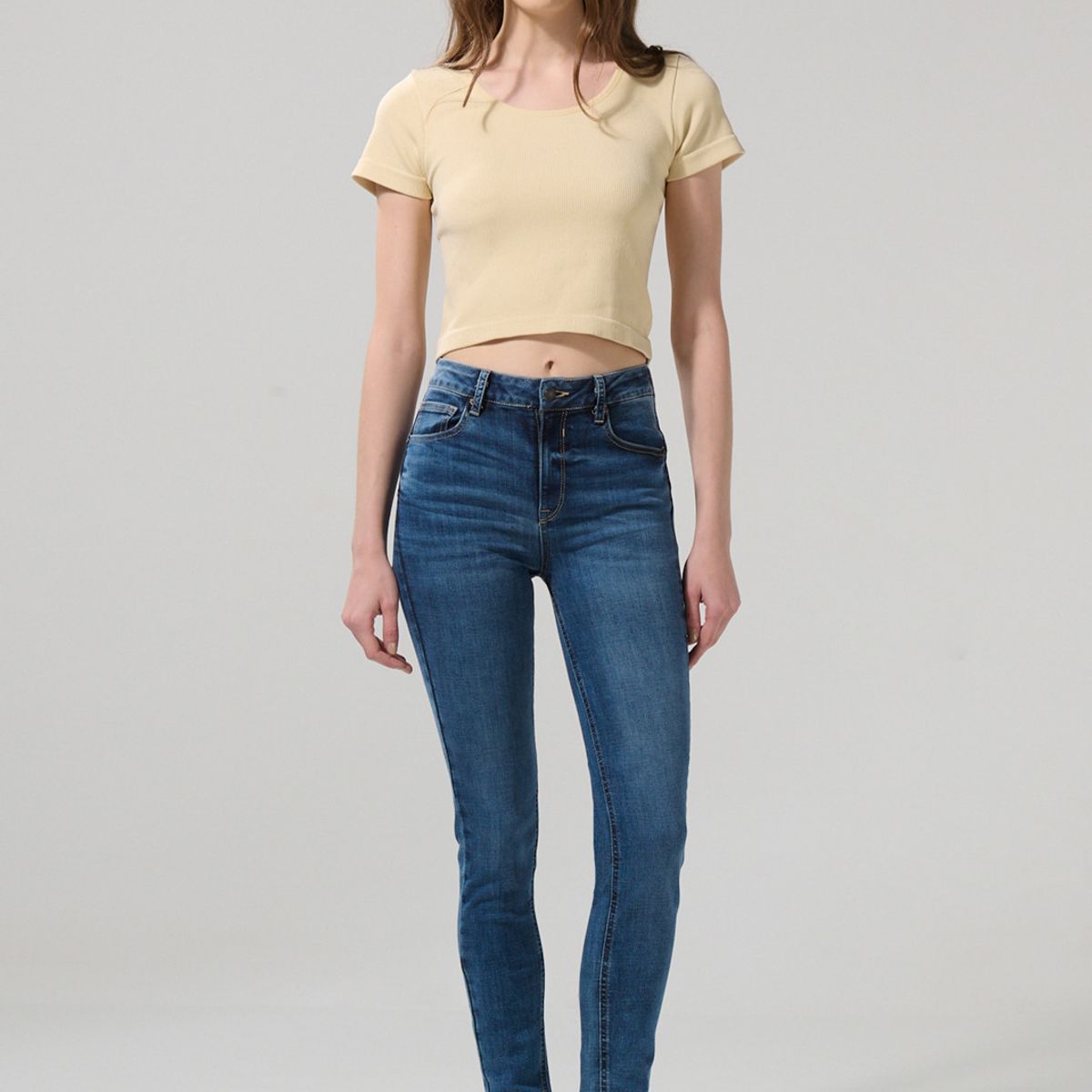 KOAJ - KOAJ Jean tiro alto push up azul medio con ligeros desgaste Mujer