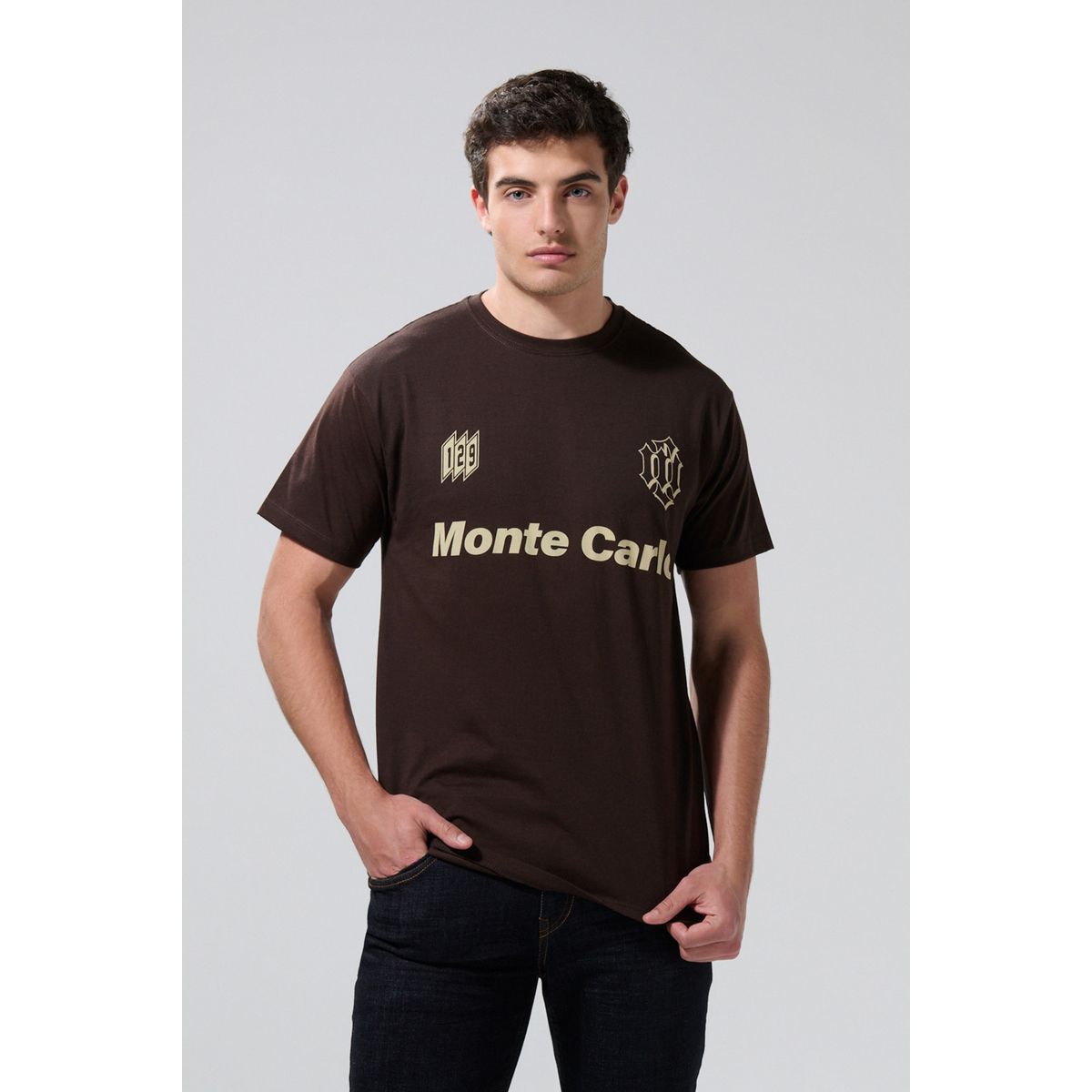 KOAJ - KOAJ Camiseta café oscura college en algodón con manga corta Hombre