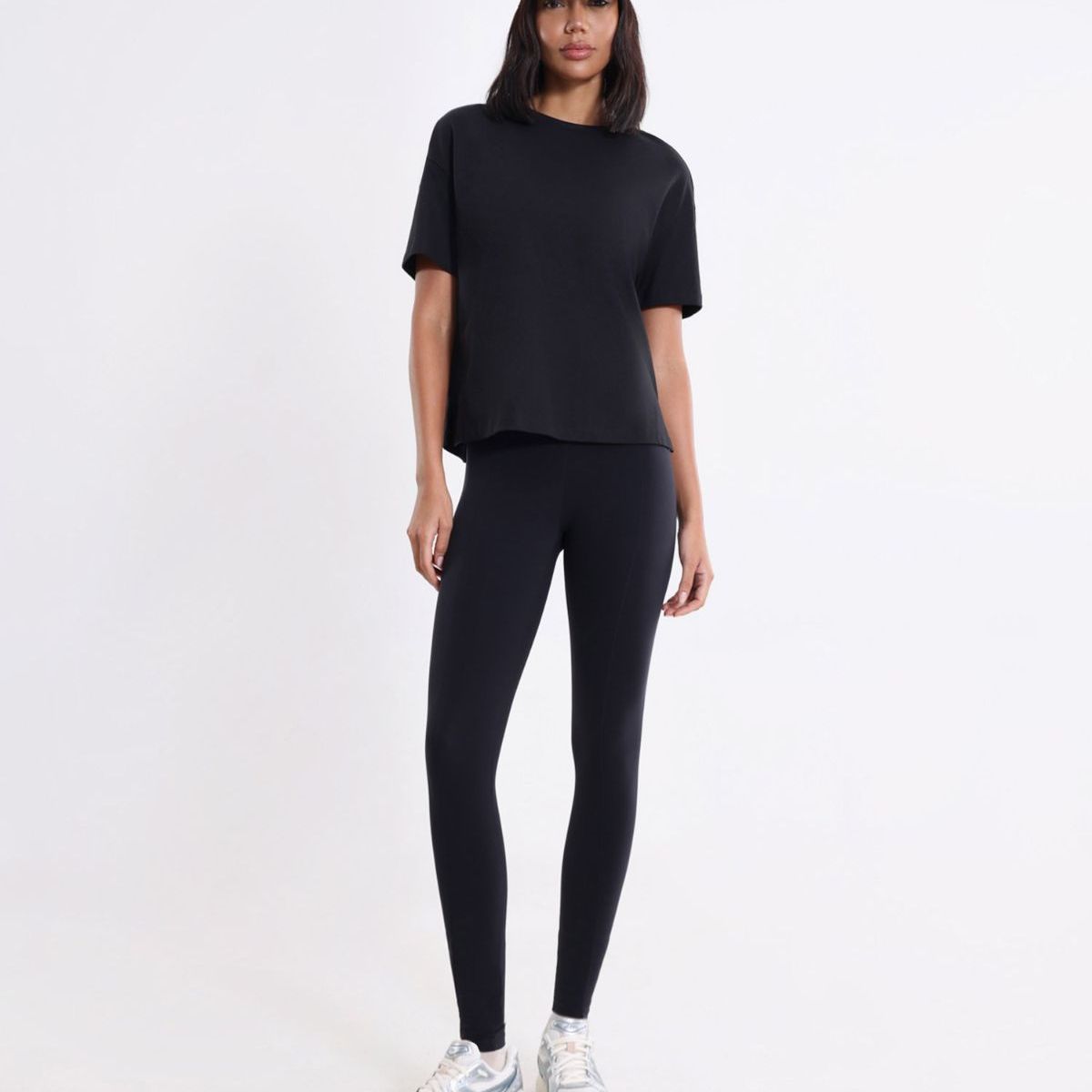 ATMOS - Camiseta Oversize Básica  Para Mujer Negro Atmos