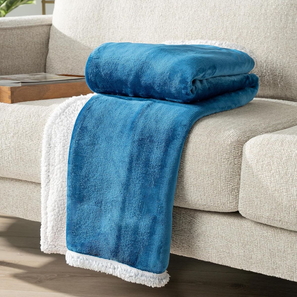 GENERICO - Cobija Térmica Ovejero Cama King 200x230 Color Azul Turquesa