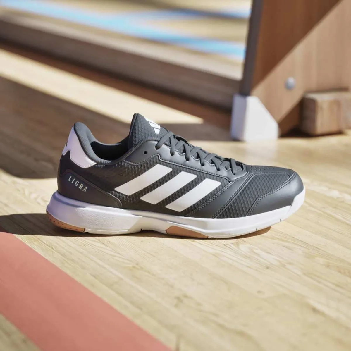 ADIDAS - Adidas Tenis Ligra 8 Cancha Cubierta negro de hombre para indoor