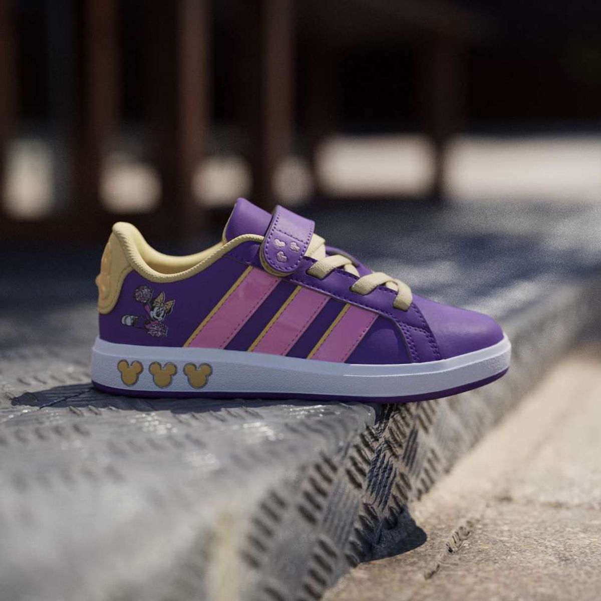 ADIDAS - Adidas Disney Minnie Mouse Grand Court Tenis morado de niño lifestyle