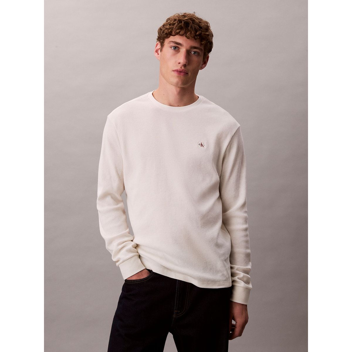 CALVIN KLEIN - Camiseta blanca de manga larga con textura ligera Calvin Klein