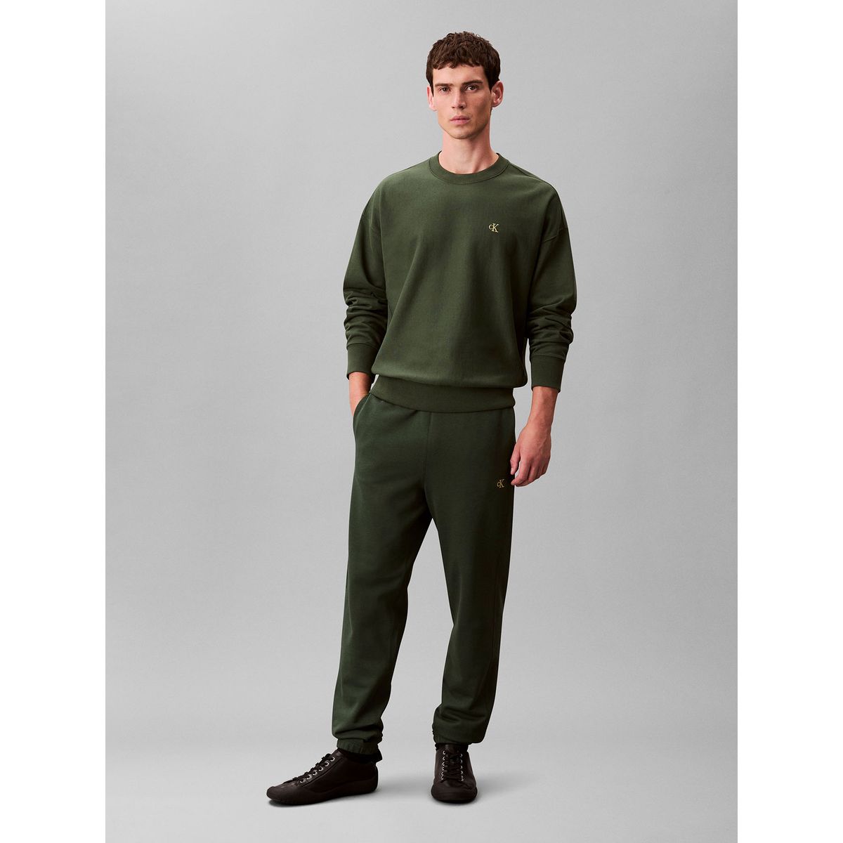 CALVIN KLEIN - Jogger verde de felpa con monograma Calvin Klein