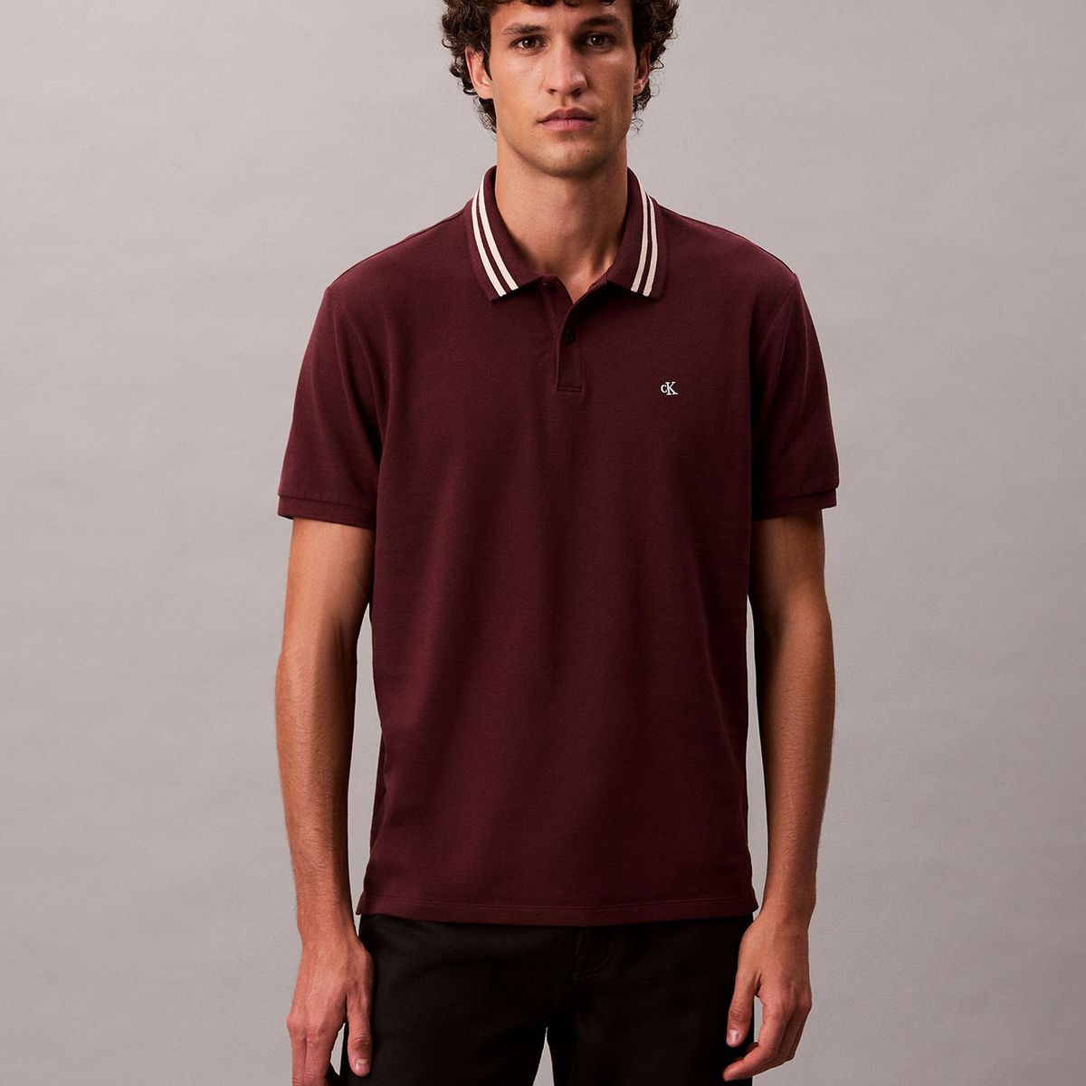 CALVIN KLEIN - Polo chocolate de piqué con ribetes en contraste Calvin Klein