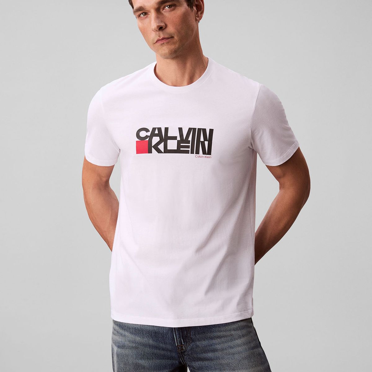 CALVIN KLEIN - Camiseta blanca con estampado gráfico redbox Calvin Klein
