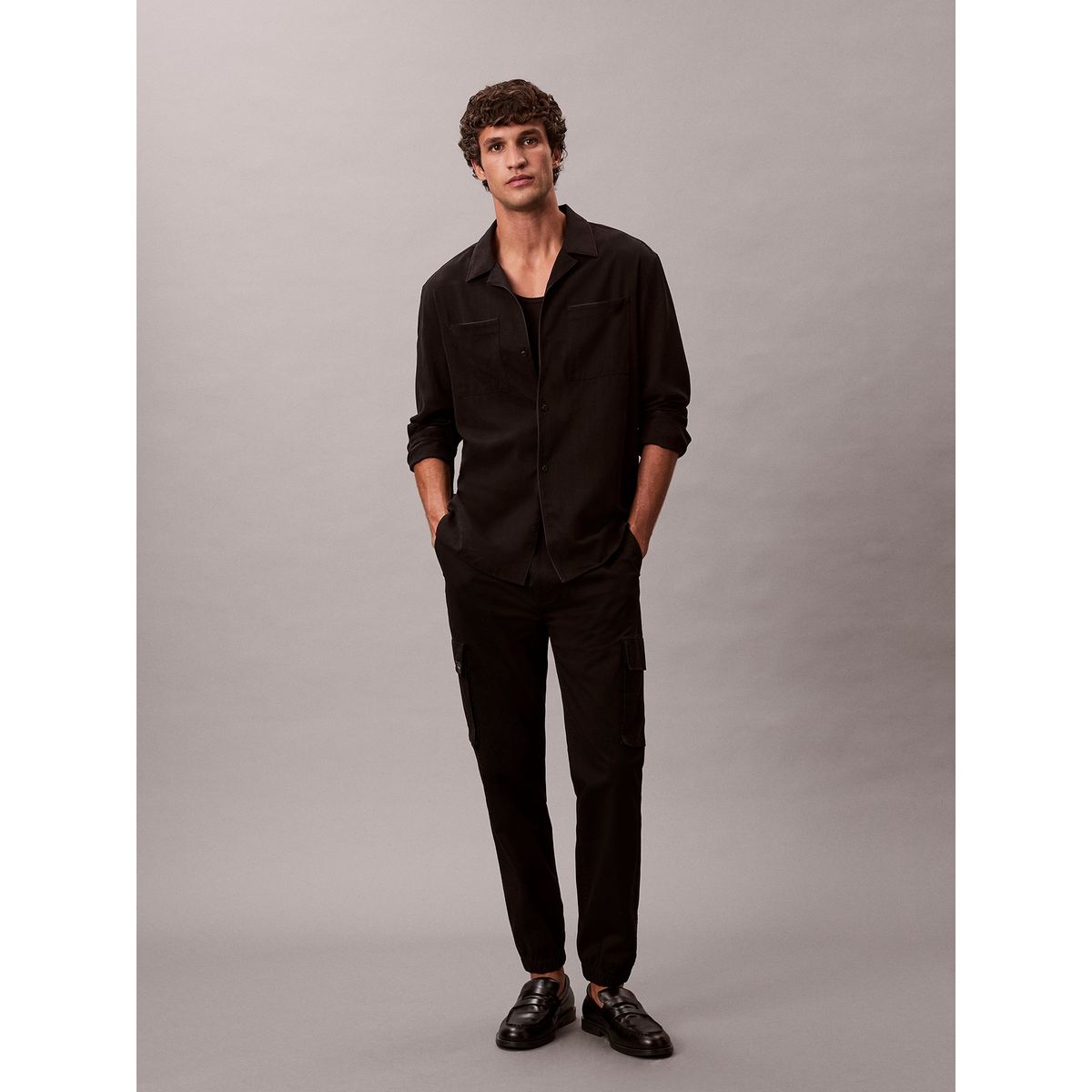 CALVIN KLEIN - Pantalón negro cargo skinny de sarga elástica Calvin Klein