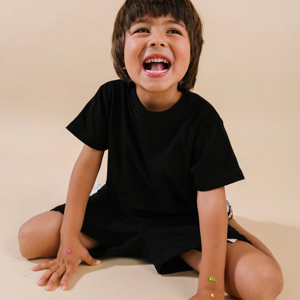 DOSOJOS - Camiseta para niñas y niños 100% algodón peruano - Negra