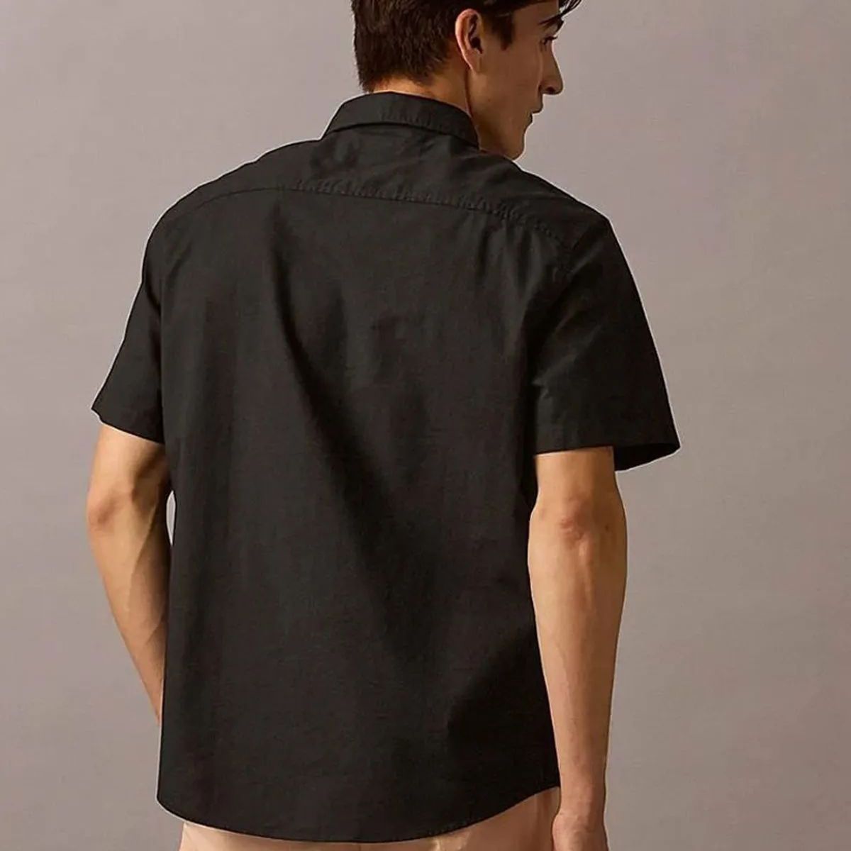 CALVIN KLEIN - Camisa negra oxford clásica de manga corta Calvin Klein