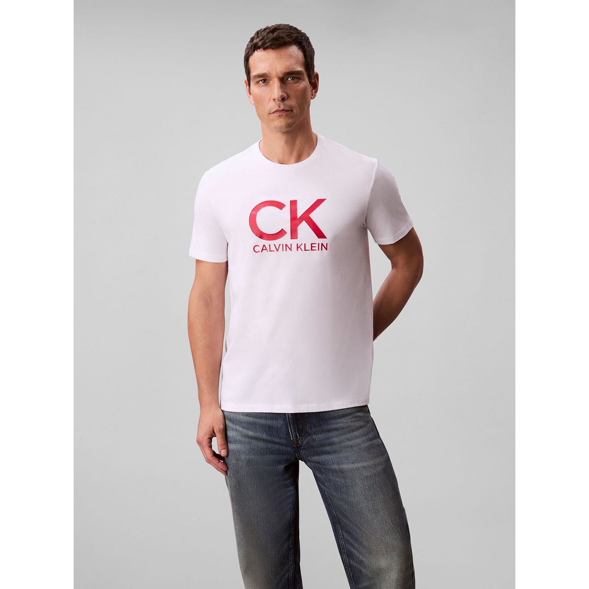 CALVIN KLEIN - Camiseta blanca con estampado gráfico de monograma Calvin Klein