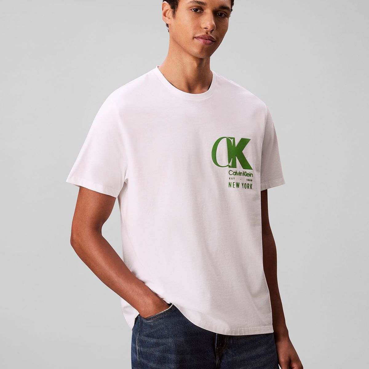 CALVIN KLEIN - Camiseta blanca con estampado de logo con efecto entrelazado Calvin Klein