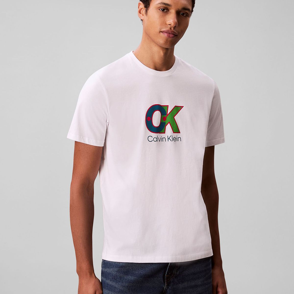 CALVIN KLEIN - Camiseta blanca con estampado gráfico de monograma Calvin Klein
