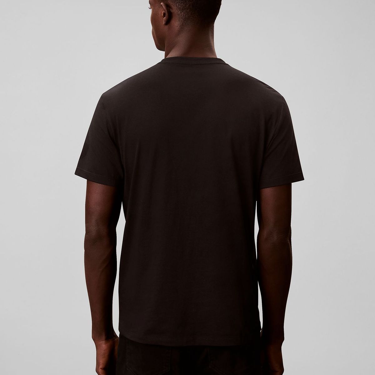 CALVIN KLEIN - Camiseta negra con estampado gráfico de monograma Calvin Klein