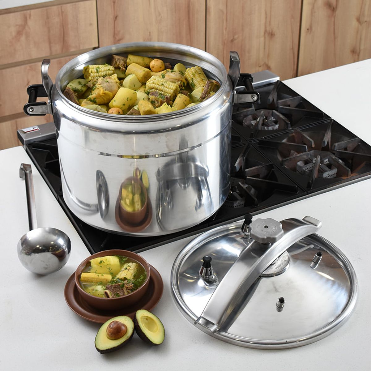 UNIVERSAL - Olla a Presión Magna 50L