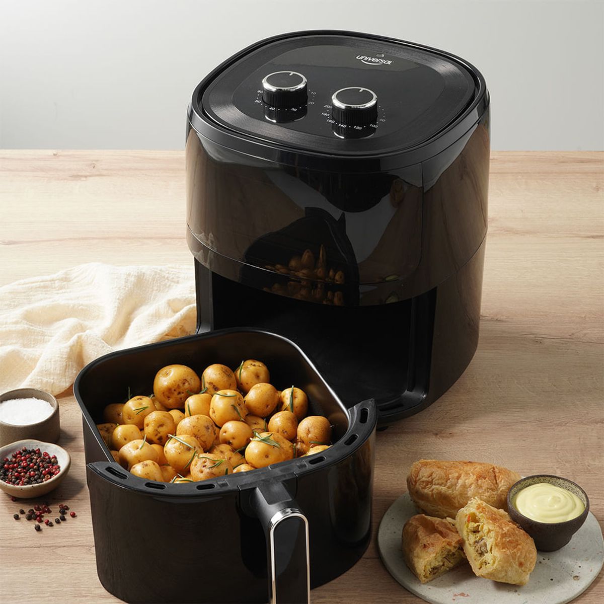 UNIVERSAL - Freidora de aire Masterfryer UNIVERSAL con capacidad de 4.8L, ventana para visualización