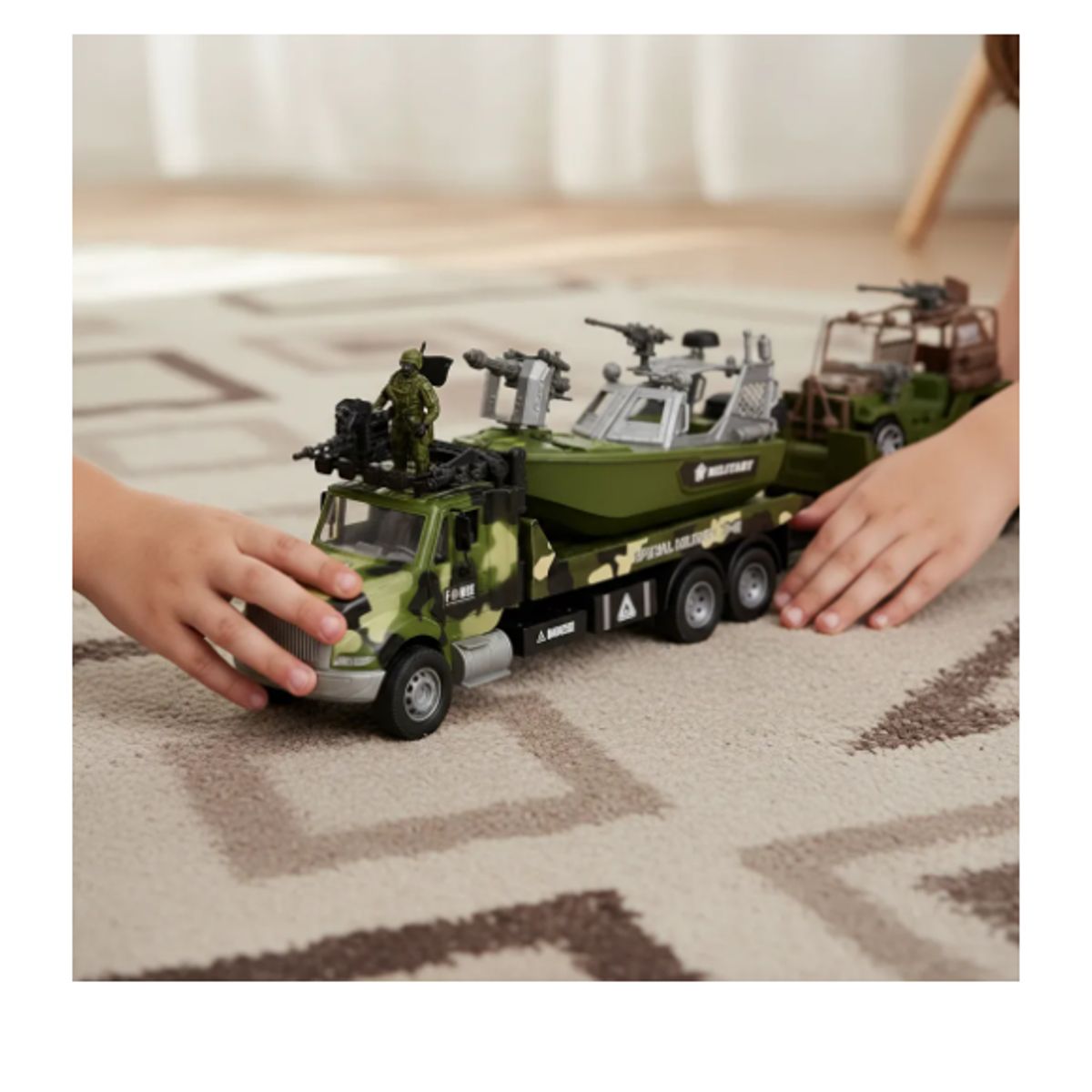 GENERICO - Tractomula De Juguete Militar Con Jeep Y Lancha
