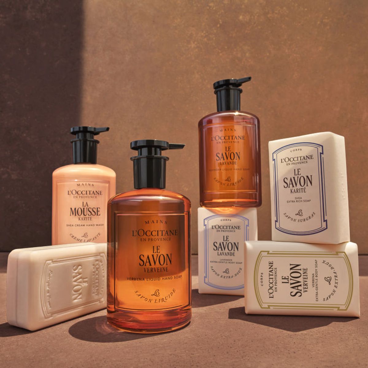 LOCCITANE - Jabón Sólido Extra Suave Karité Lavanda 100g