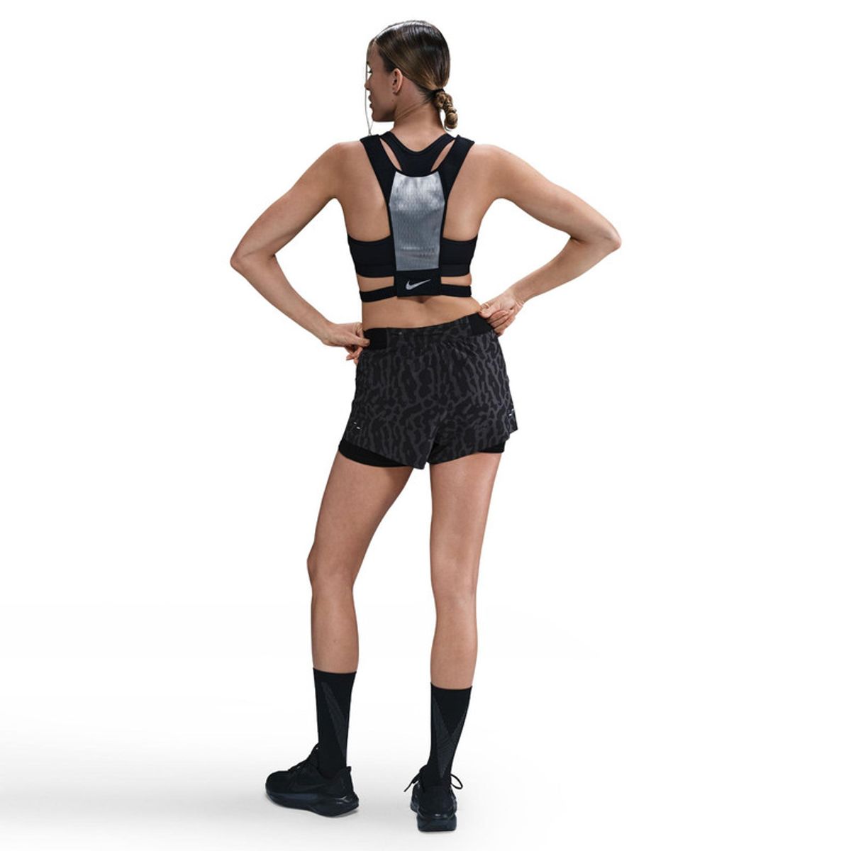 NIKE - Shorts Mujer running Nike Swift Negro