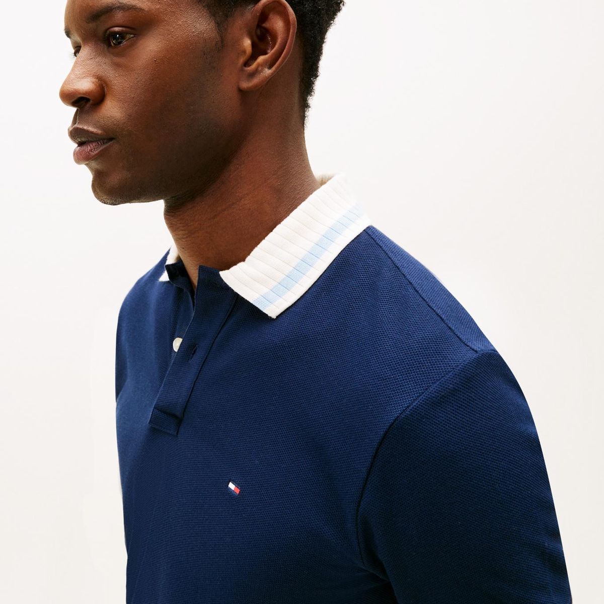 TOMMY HILFIGER - Polo azul de corte regular con logo Tommy Hilfiger