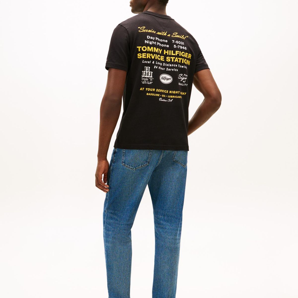 TOMMY HILFIGER - Camiseta negra de corte amplio con gráfico trasero Tommy Hilfiger