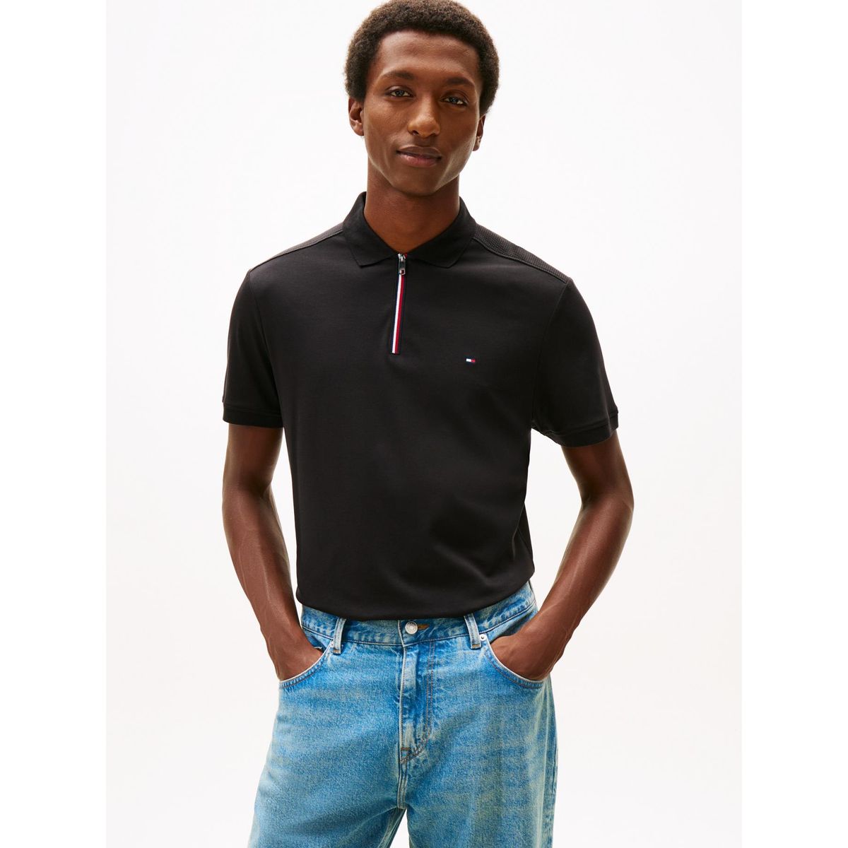 TOMMY HILFIGER - Polo negro de corte regular de cierre de cremallera de 1/4 Tommy Hilfiger