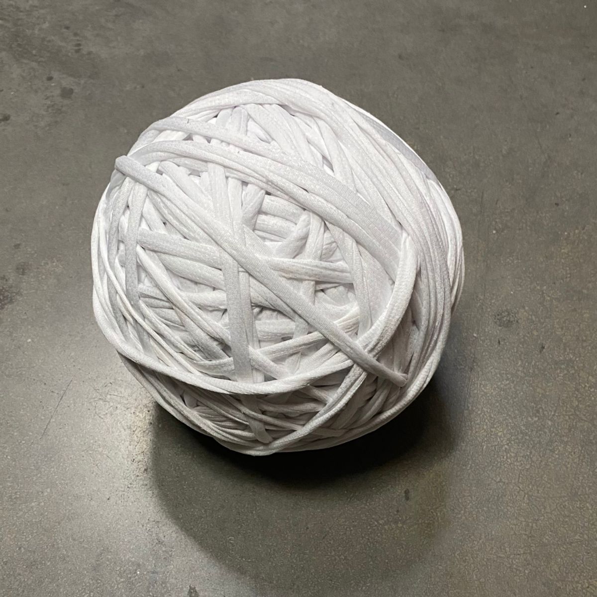 GENERICO - Bola Trapillo 110m Algodón 1kg blanco
