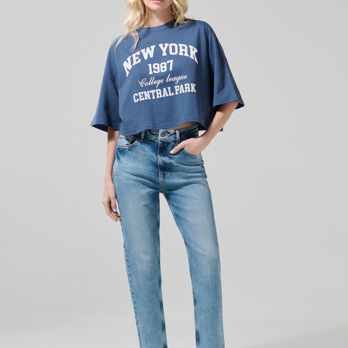 KOAJ - KOAJ Jean mom súper tiro alto azul claro con desgastes Mujer