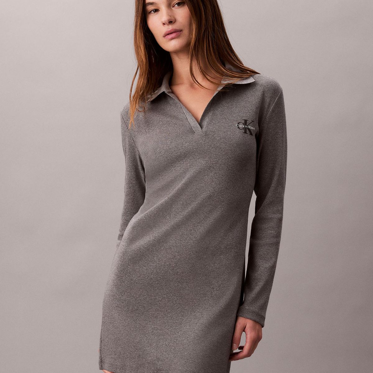 CALVIN KLEIN - Vestido gris polo acanalado de manga larga Calvin Klein