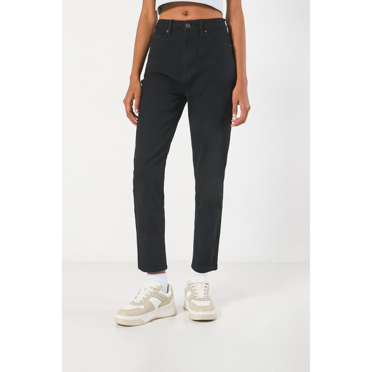 KOAJ - KOAJ Jean negro mom súper tiro alto con bota recta y bolsill Mujer