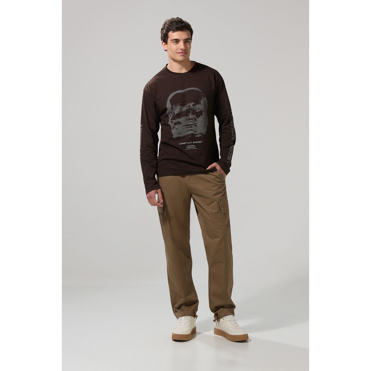 KOAJ - KOAJ Pantalón unicolor cargo en dril con botas ajustables Hombre