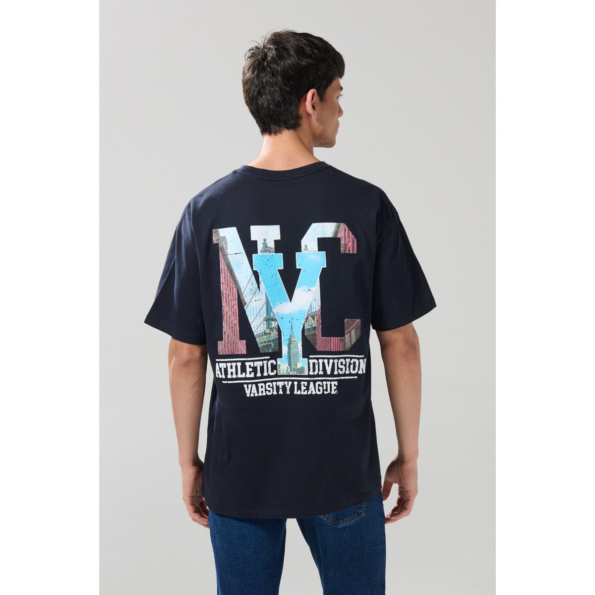 KOAJ - KOAJ Camiseta azul intensa cuello redondo college oversize Hombre