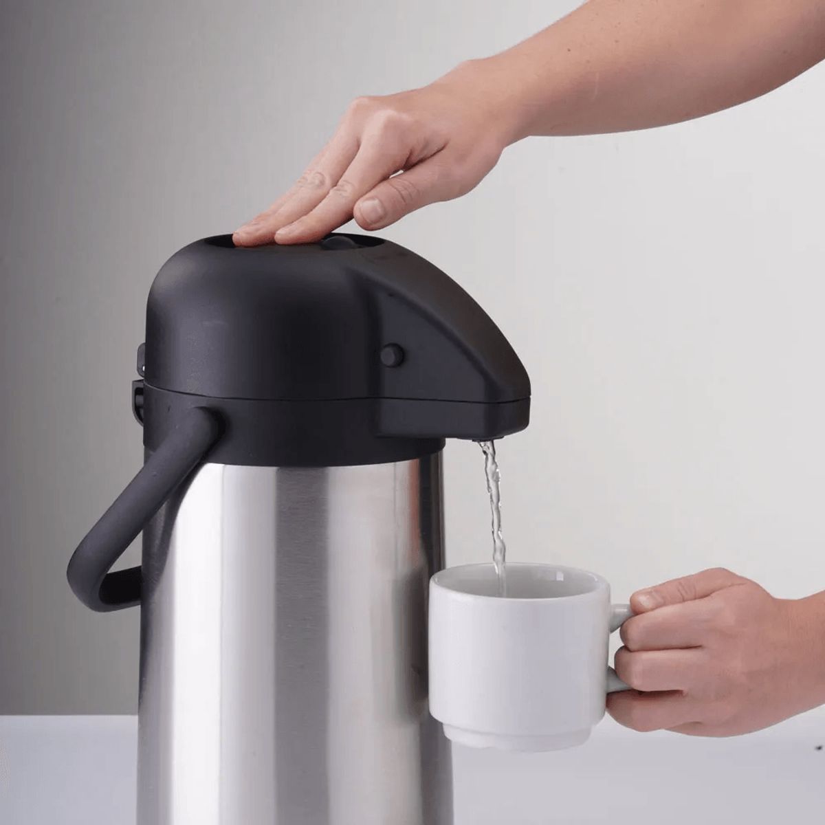 UNIVERSAL - Termo Multibebidas 3L de Acero Inoxidable con Doble Pared