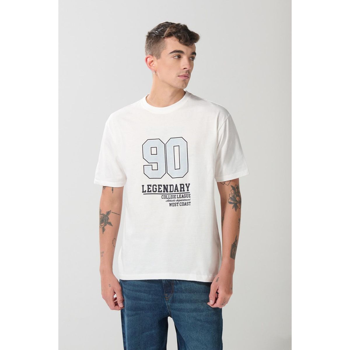KOAJ - KOAJ Camiseta hombro rodado college crema con manga corta Hombre