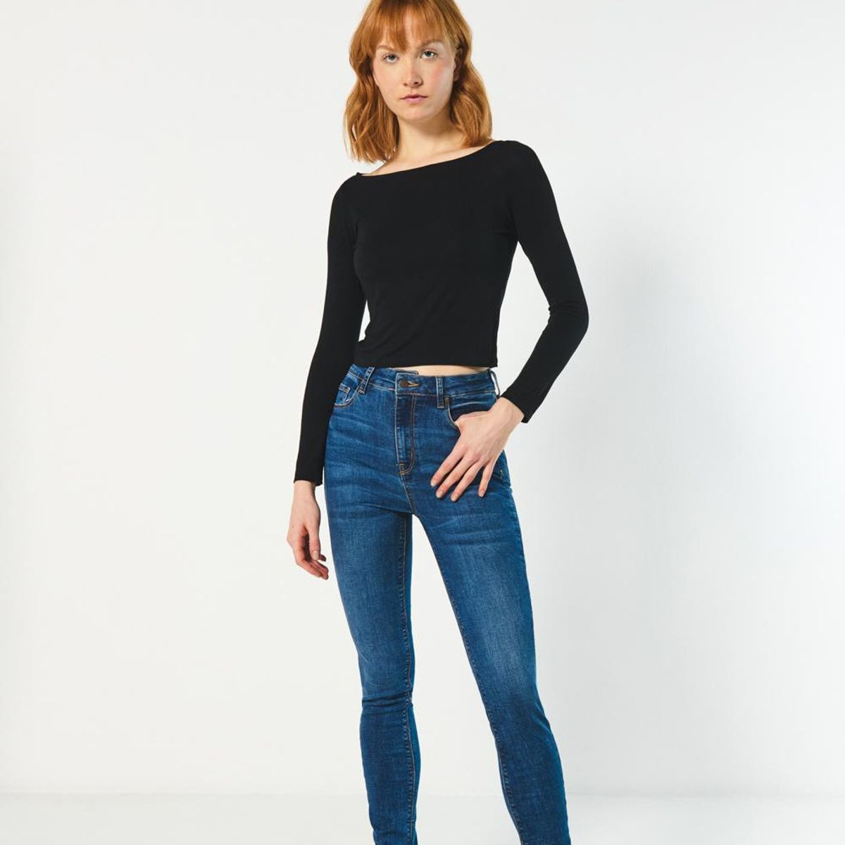 KOAJ - KOAJ Camiseta ajustada manga larga unicolor con cuello band Mujer