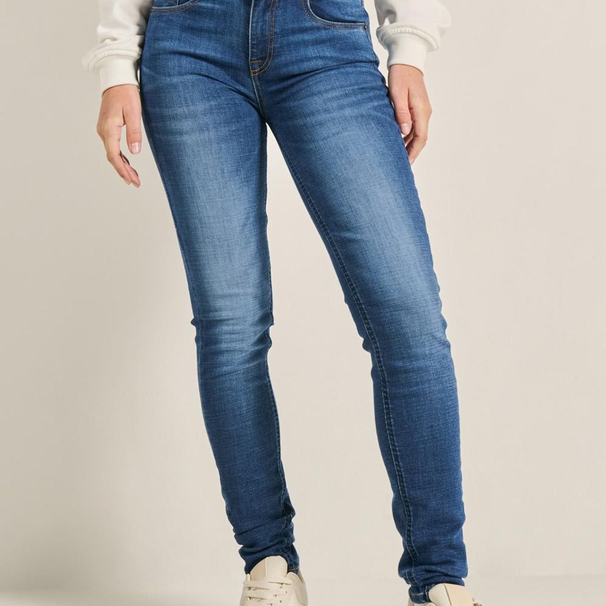 KOAJ - KOAJ Jean azul oscuro push up con pretina ancha y tiro alto Mujer