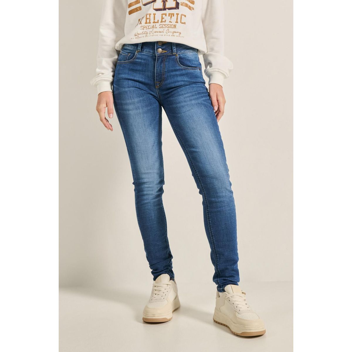 KOAJ - KOAJ Jean azul oscuro push up con pretina ancha y tiro alto Mujer