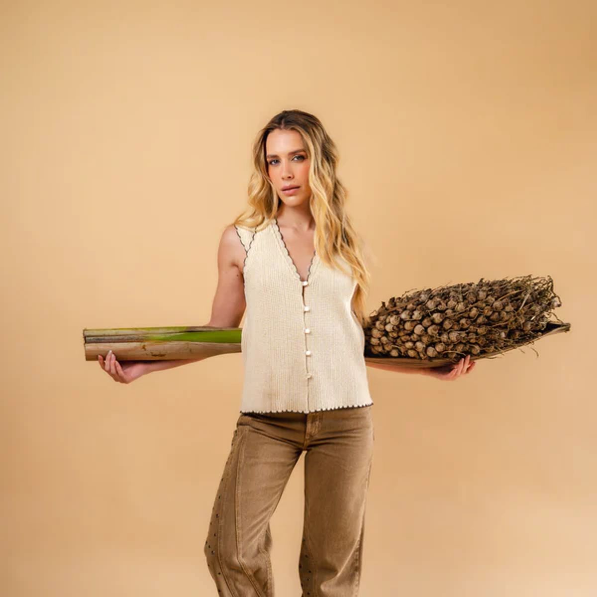 ALGODON Y COCO - Chaleco brisa beige