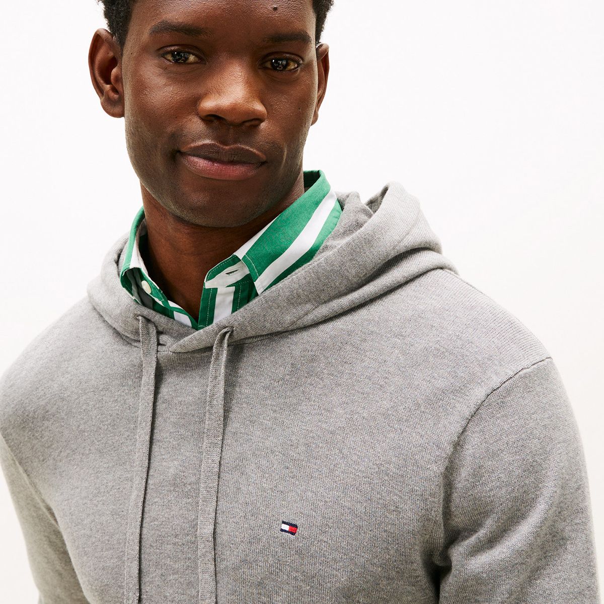 TOMMY HILFIGER - Buzo gris con capota, cordón y logo Tommy Hilfiger