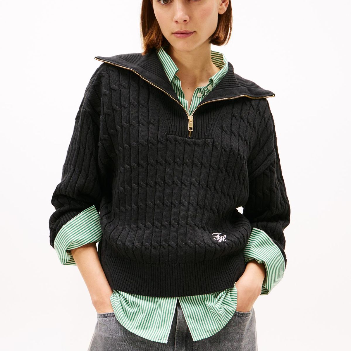 TOMMY HILFIGER - Saco negro con cierre de cremallera de 1/2 con tejido cableado Tommy Hilfiger