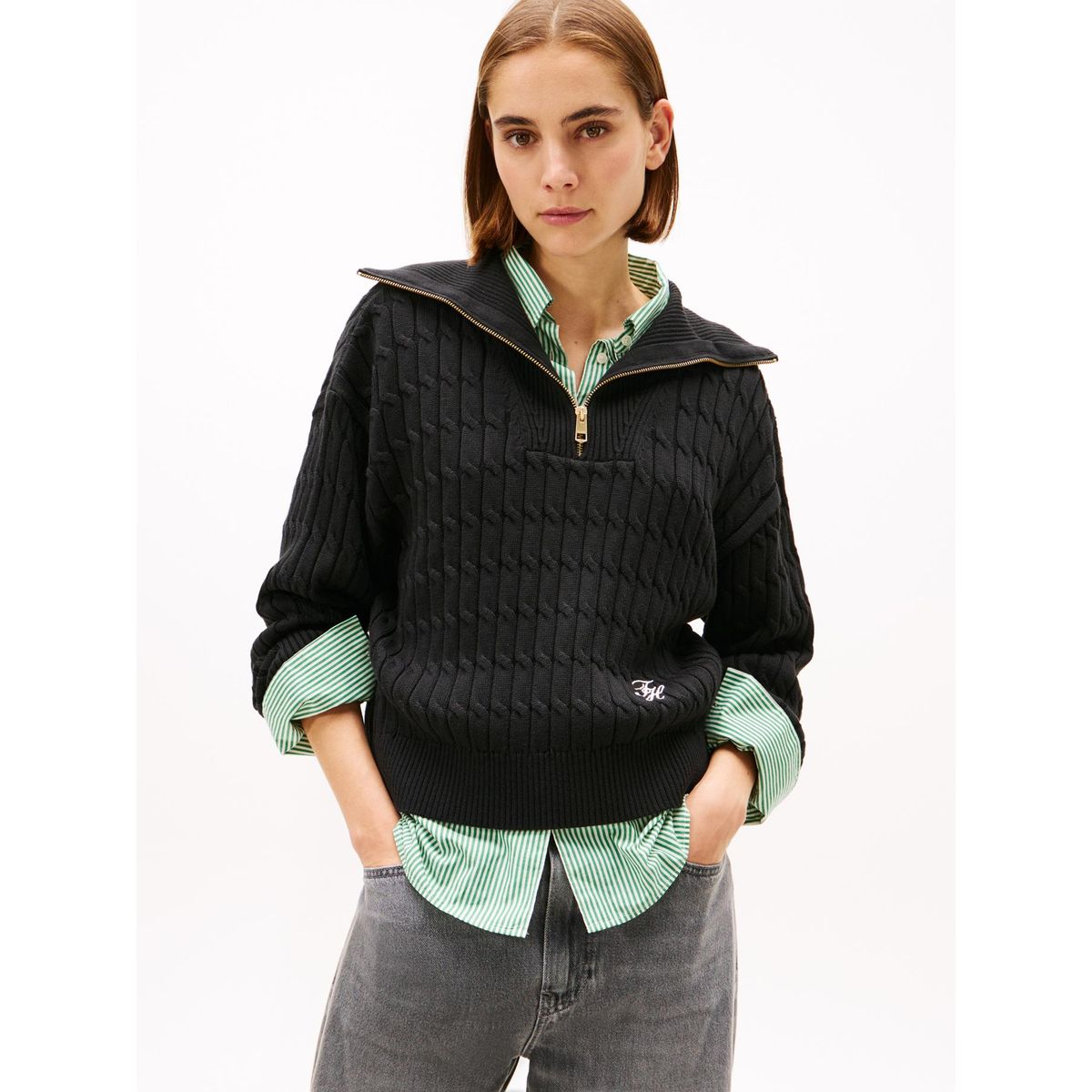 TOMMY HILFIGER - Saco negro con cierre de cremallera de 1/2 con tejido cableado Tommy Hilfiger