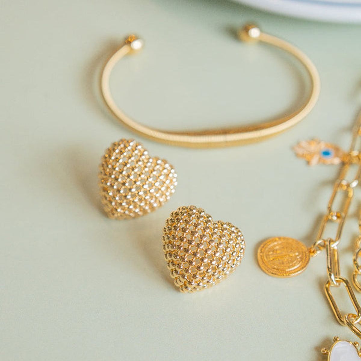 FLORIPONDIA - Aretes Corazon Medianos